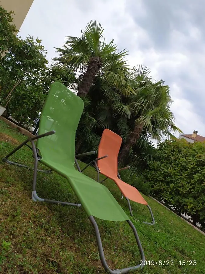 Appartamento Con Giardino A Cisano Di Bardolino Apartment